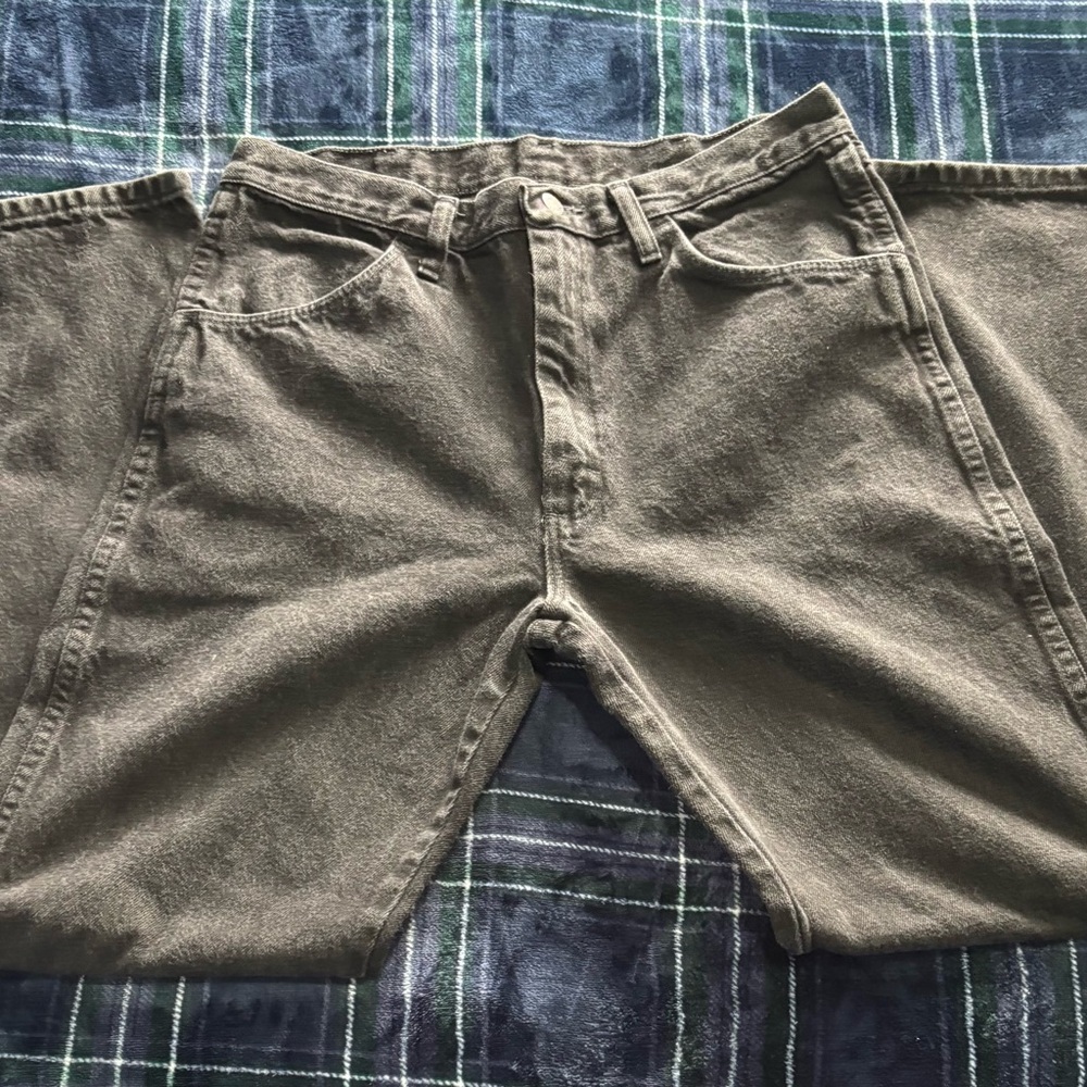 Mens black straight leg Rustler jeans size 34x32